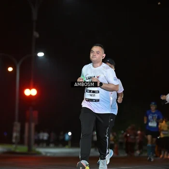 Runner Photo 7625007