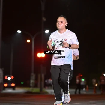 Runner Photo 7625008