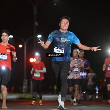 Runner Photo 7625031