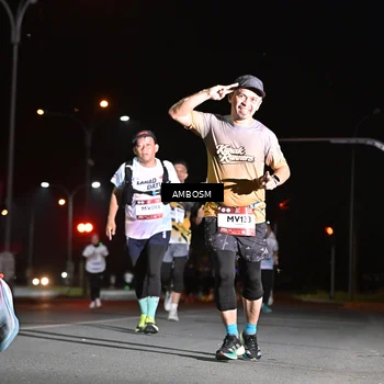 Runner Photo 7625068