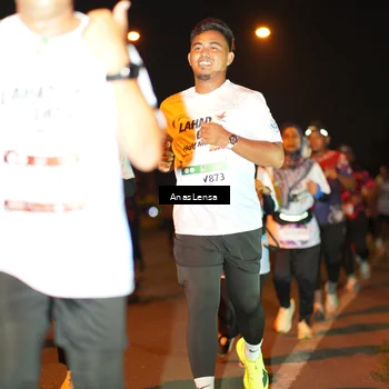 Runner Photo 7625073