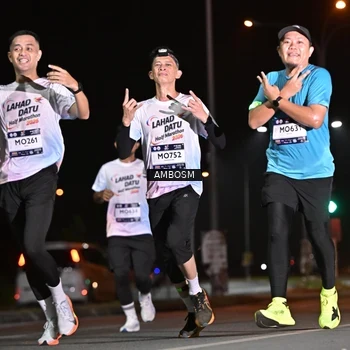 Runner Photo 7625117