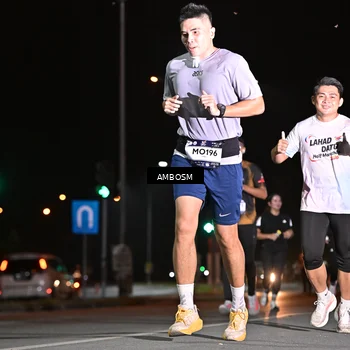 Runner Photo 7625125