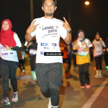Runner Photo 7625128