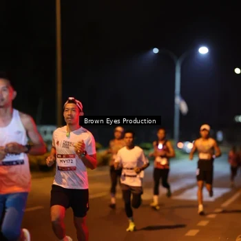 Runner Photo 7625137