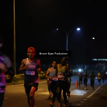 Runner Photo 7625138