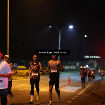 Runner Photo 7625140