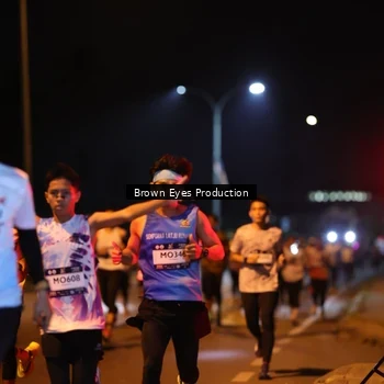 Runner Photo 7625153