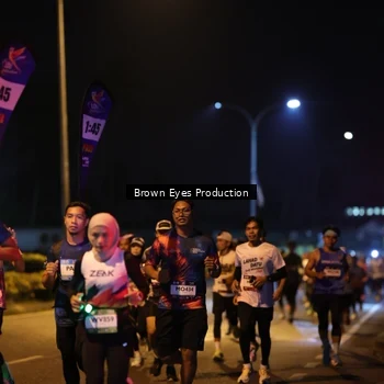Runner Photo 7625156