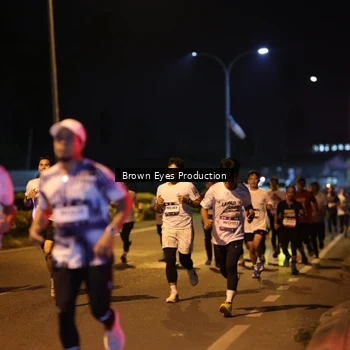 Runner Photo 7625171