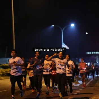 Runner Photo 7625175