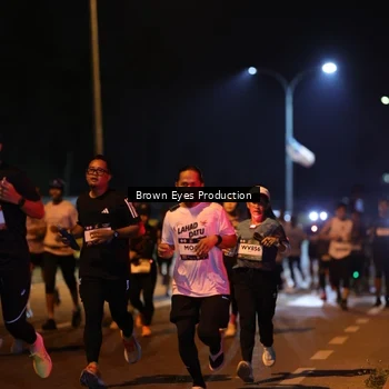 Runner Photo 7625180