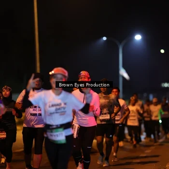 Runner Photo 7625189