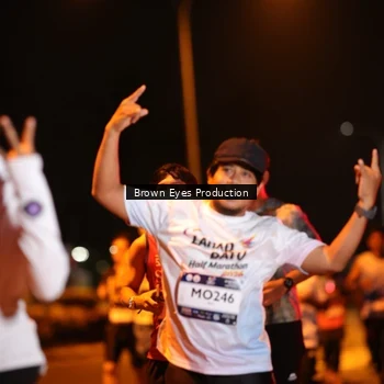 Runner Photo 7625191
