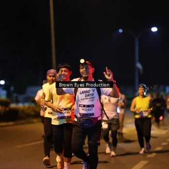 Runner Photo 7625198