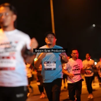 Runner Photo 7625208