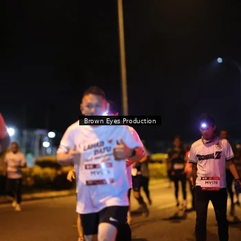 Runner Photo 7625212