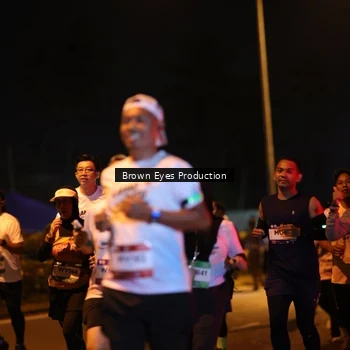 Runner Photo 7625217