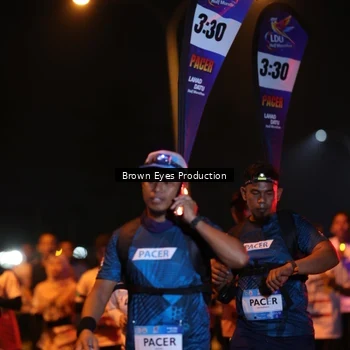 Runner Photo 7625246