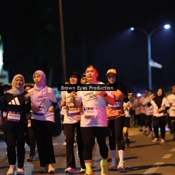 Runner Photo 7625253