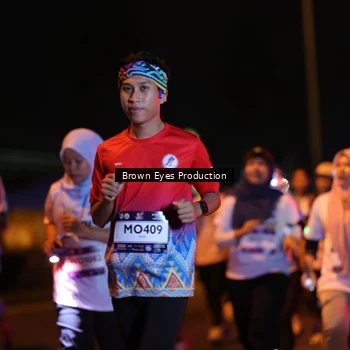 Runner Photo 7625258