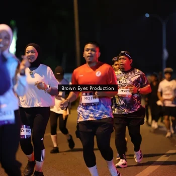 Runner Photo 7625267