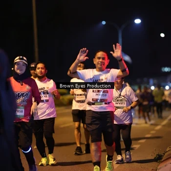 Runner Photo 7625270
