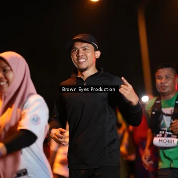 Runner Photo 7625272