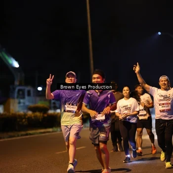Runner Photo 7625277