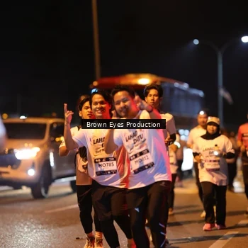 Runner Photo 7625281
