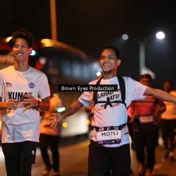 Runner Photo 7625282