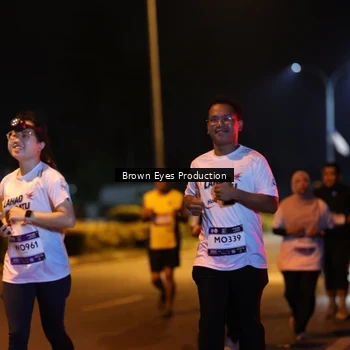 Runner Photo 7625297