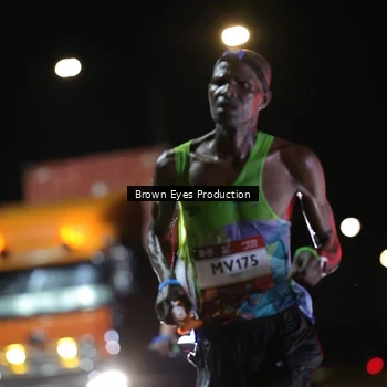 Runner Photo 7625372