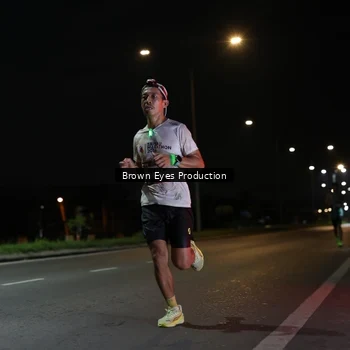 Runner Photo 7625390