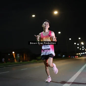 Runner Photo 7625413