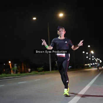 Runner Photo 7625419