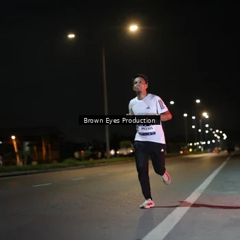Runner Photo 7625436