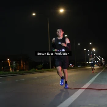 Runner Photo 7625440
