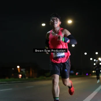 Runner Photo 7625452