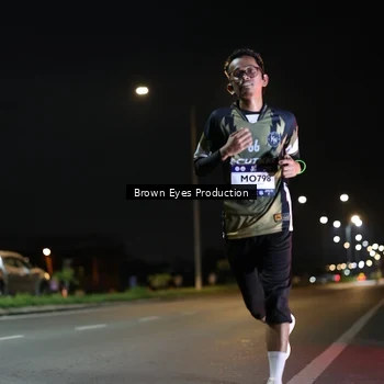 Runner Photo 7625460