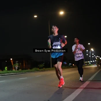 Runner Photo 7625486