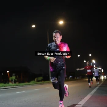 Runner Photo 7625489