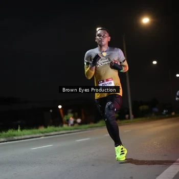 Runner Photo 7625498
