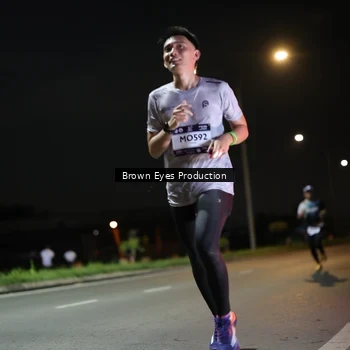 Runner Photo 7625499