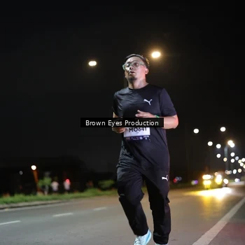 Runner Photo 7625512