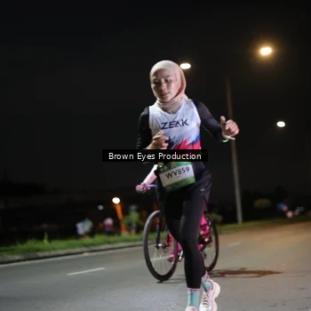Runner Photo 7625520