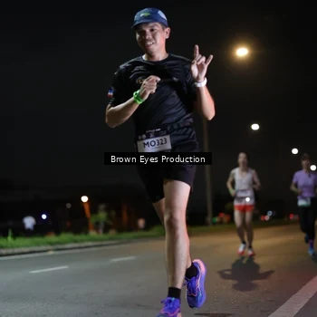 Runner Photo 7625522