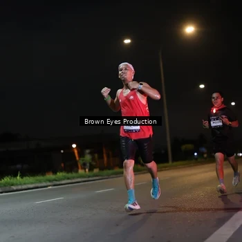 Runner Photo 7625525