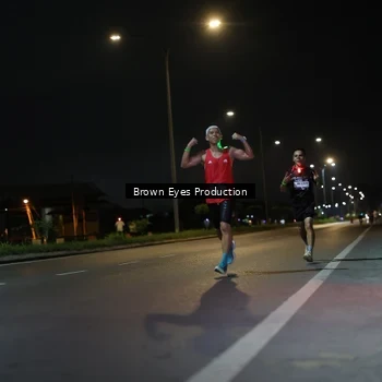 Runner Photo 7625529