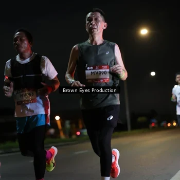 Runner Photo 7625533